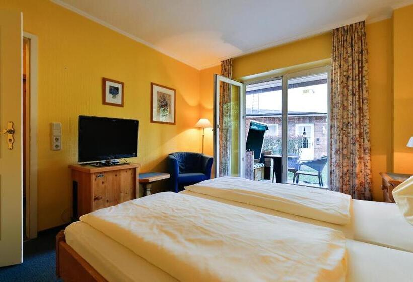 Basrum med Balkong, Am Südwäldchen