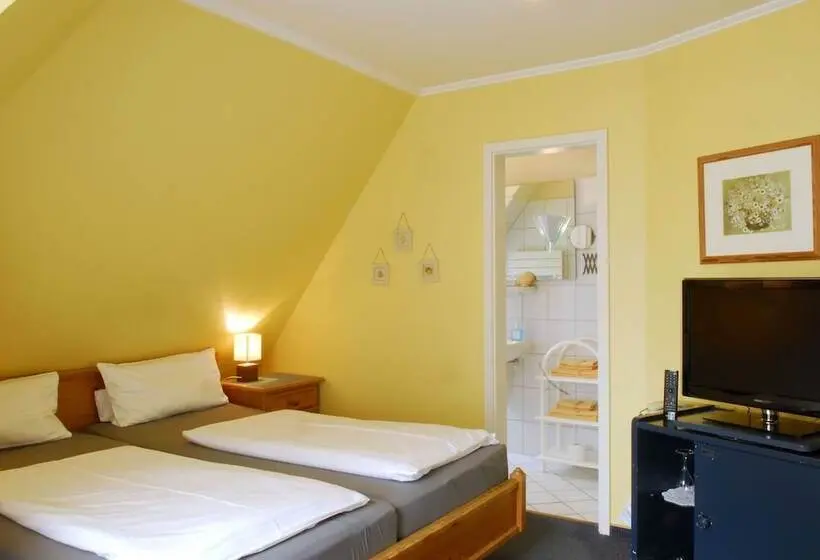 Classic room with balcony, Am Südwäldchen