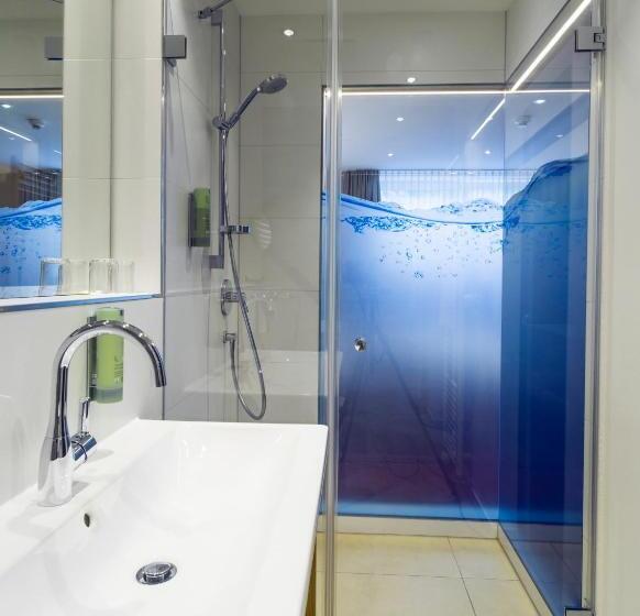 이코노미 룸, Asemann Planegg