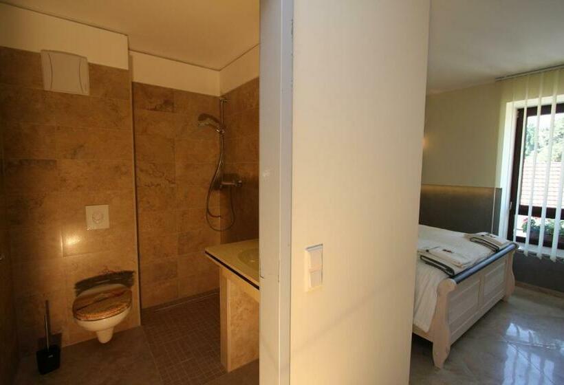 Номер Economy, Da Gianni Gmbh