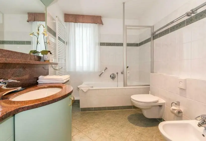 Standard Yhden Hengen Huone, Esplanade & Aparthotel Rialto