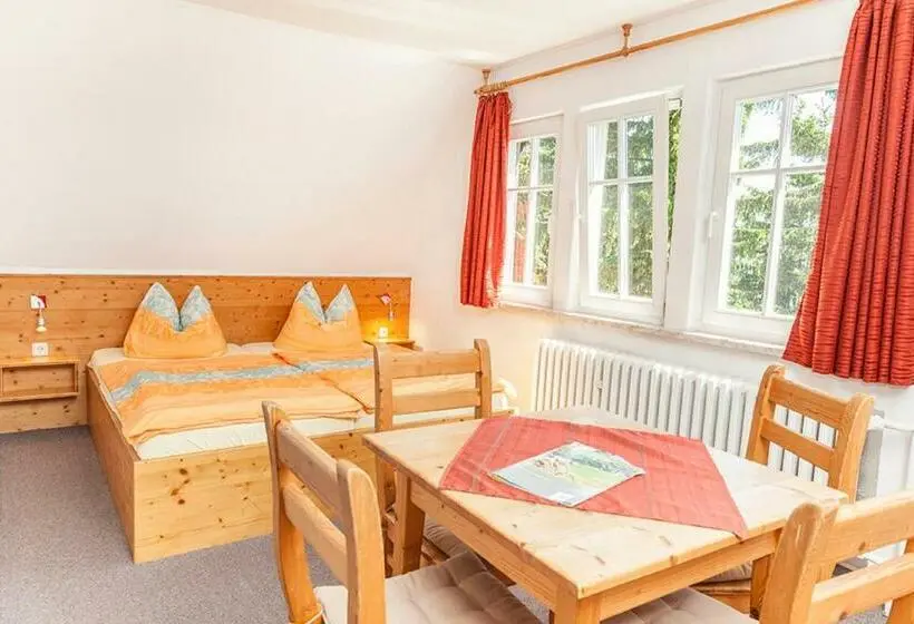 Standard Kolmen Hengen Huone, Pension Und Gaststätte Naturbaude Eschenhof