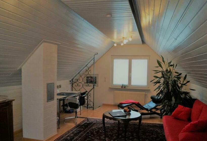 컴포트 룸, Residenz Labee