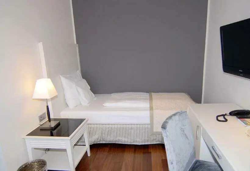 Standard Yhden Hengen Huone Parveke, Sylthotel Raffelhüschen Garni