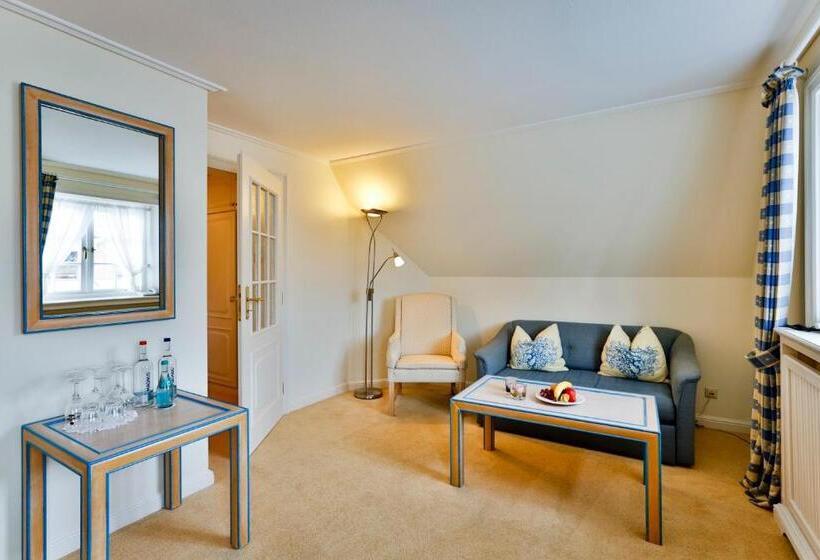 コンフォートルーム, Und Restaurant Jörg Müller