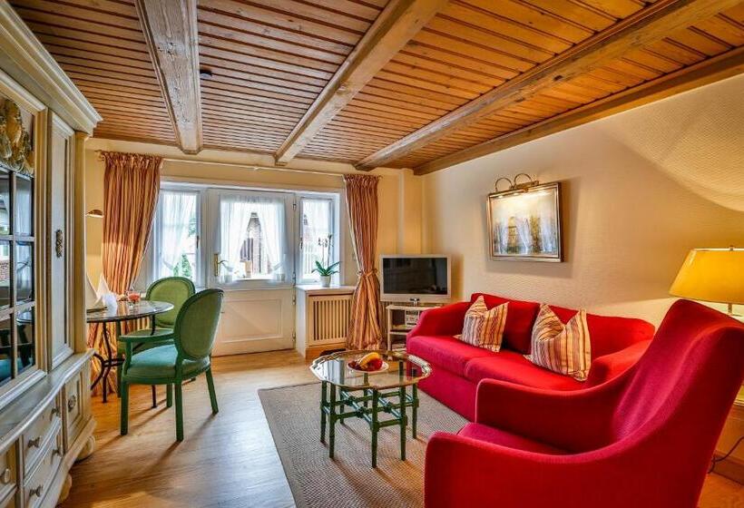 キャビン, Und Restaurant Jörg Müller