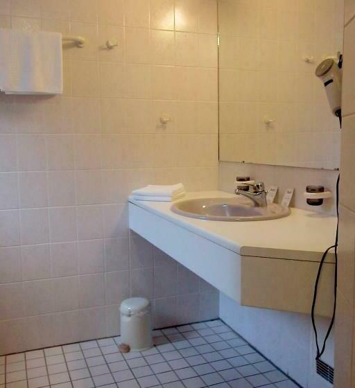 4인용 스탠다드 룸, Zum Ochsen