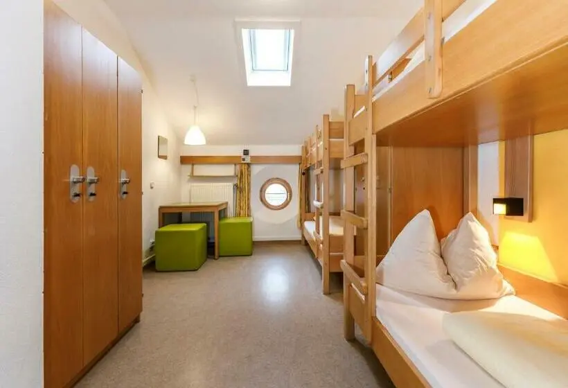 Habitació Quàdruple Estàndard, Jugendherberge Eichstätt