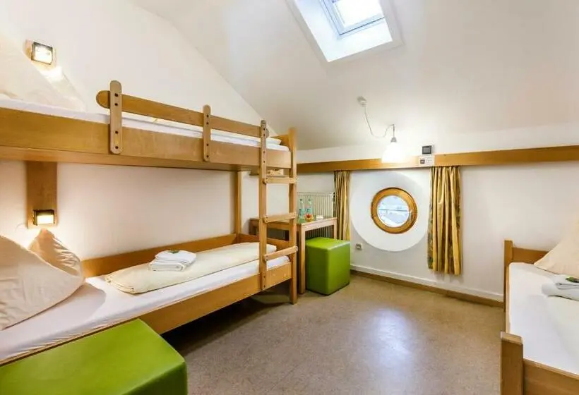 Habitació Triple Basic, Jugendherberge Eichstätt