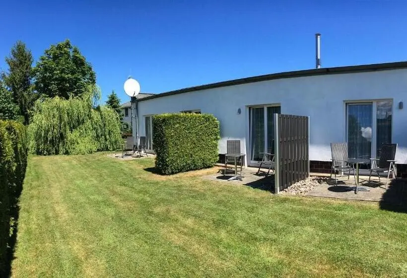 Standard-huone Puutarhanäkymä, Kastanienhof Hotel Garni