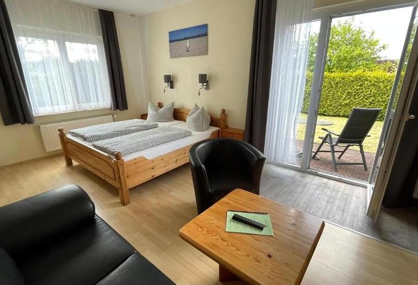 Номер Deluxe Вид на Сад, Kastanienhof Hotel Garni