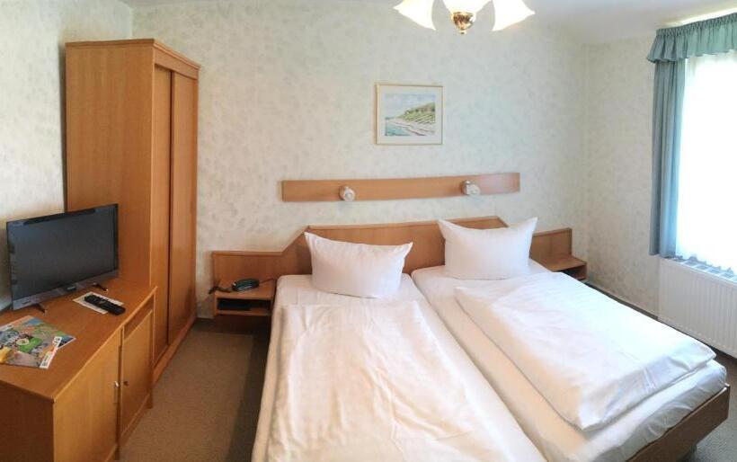 Номер Basic, Kastanienhof Hotel Garni