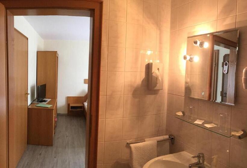 Номер Basic, Kastanienhof Hotel Garni