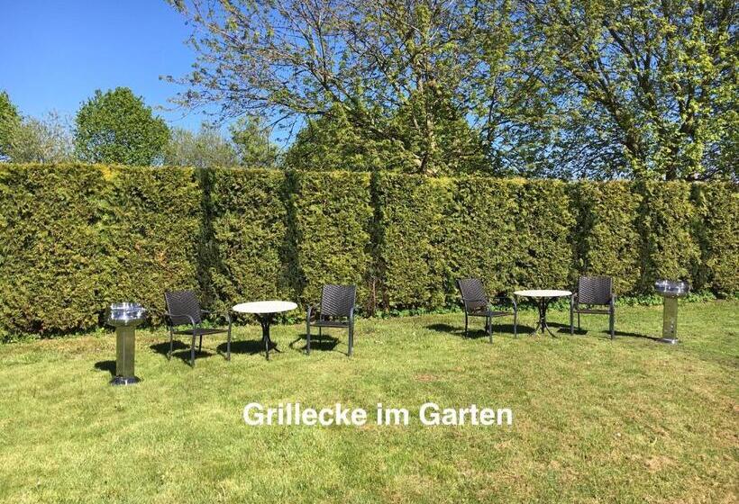 Номер Стандарт Вид на Сад, Kastanienhof Hotel Garni