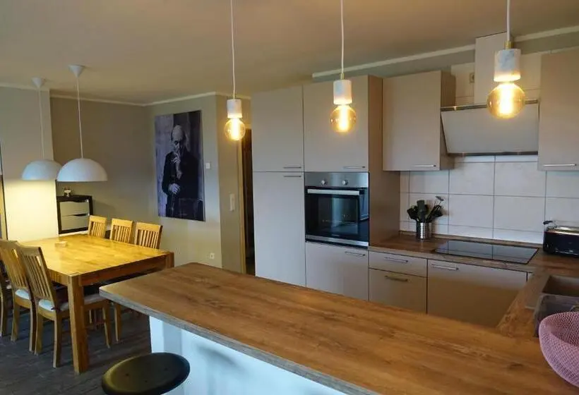 Huoneisto 1 Makuuhuone Pohjakerros, Ferienanlage Süderhof