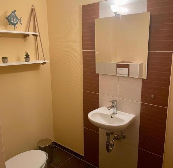 带1个卧室的带阳台的公寓, Ferienanlage Süderhof