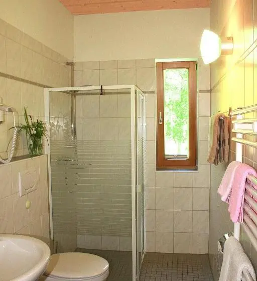 Comfort-huoneisto 2 Makuuhuonetta, Biohotel Spöktal