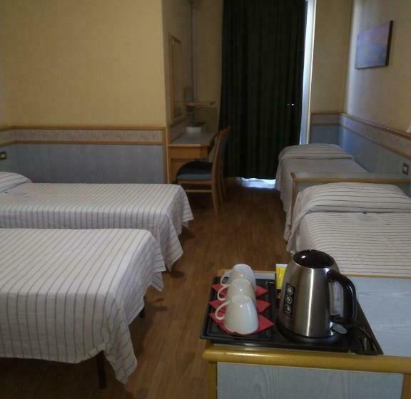 スタンダード４人部屋, Route 9