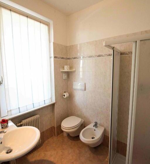 スタンダードルーム, Route 9