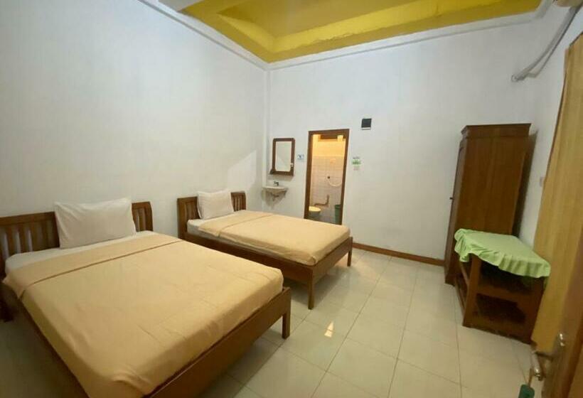 스탠다드 룸, Surya Hotel Labuan Bajo