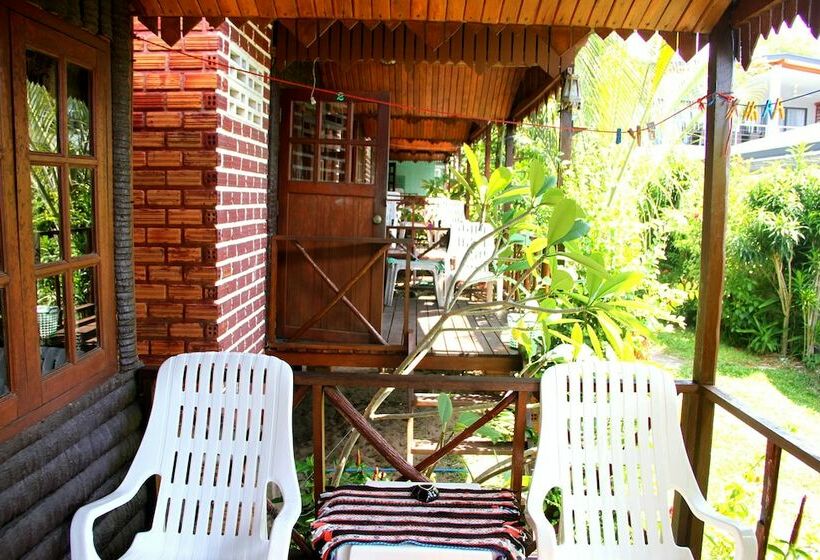 Bungalow Deluxe, The Boardroom Beach Bungalows
