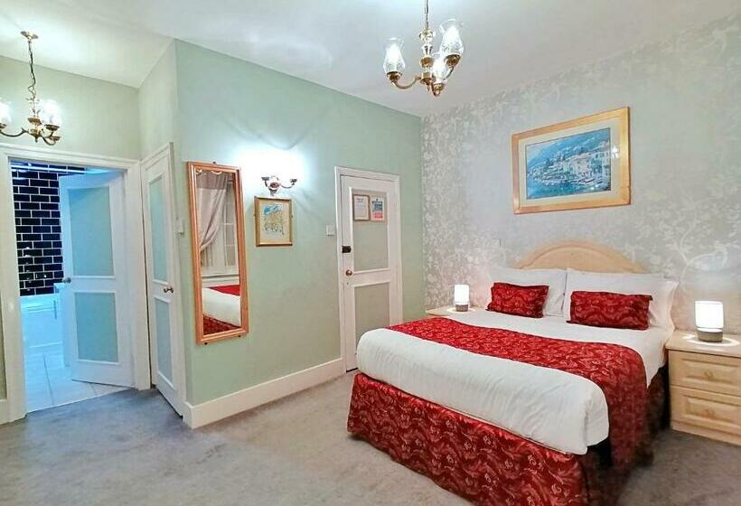 غرفة ديلوكس, The Gordon House