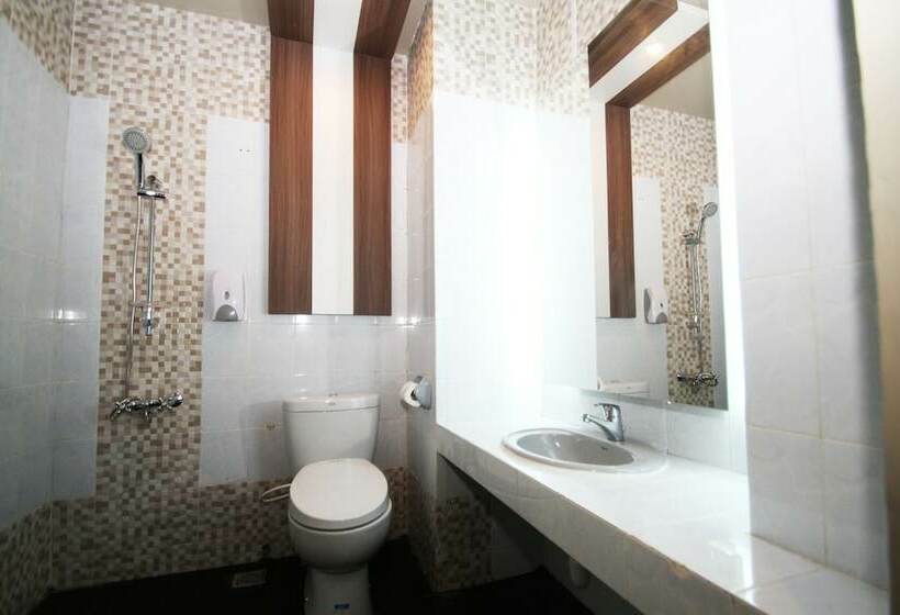 סוויטת ג'וניור, The L Hotel Entertainment