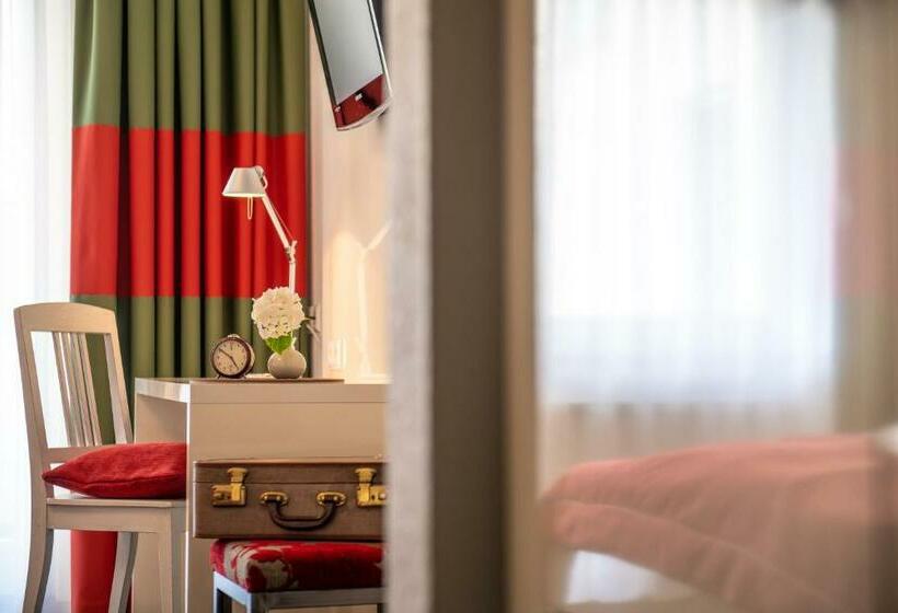 디럭스 룸 킹사이즈 침대, Weinstadt Hotel   Das Original