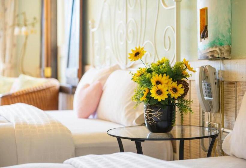 اتاق استاندارد چهارنفره با بالکن, Mong Shan Homestay