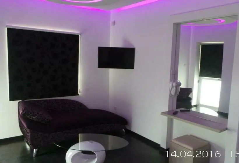 スイート, Neptune Hotel Apartments Paphos