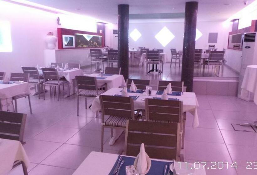 套房, Neptune Hotel Apartments Paphos