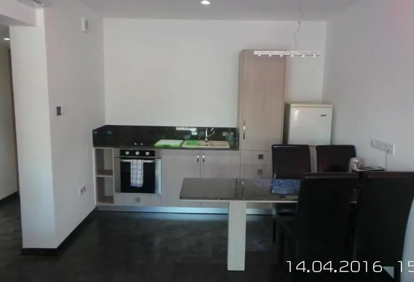 スイート, Neptune Hotel Apartments Paphos
