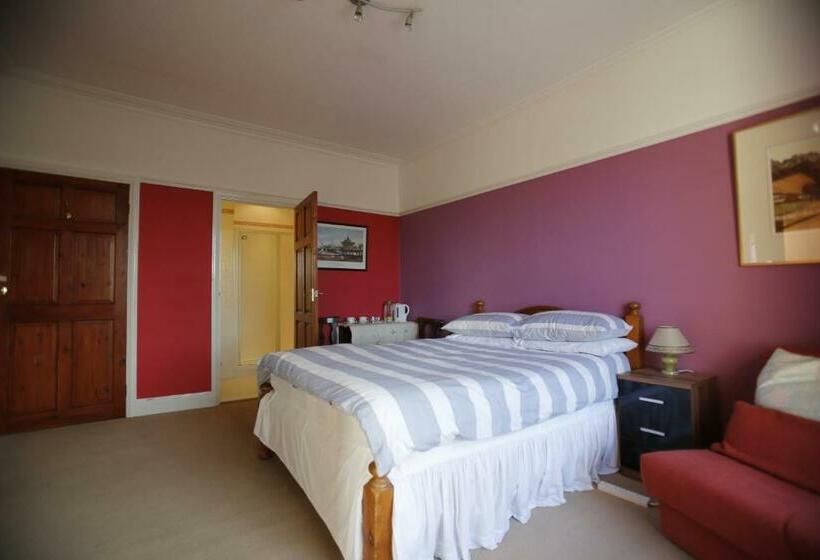 חדר סטנדרט לשלושה עם נוף לגינה, Bankside Bed & Breakfast