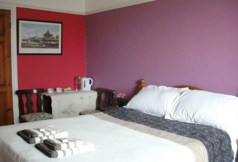 Standard Kolmen Hengen Huone Puutarhanäkymä, Bankside Bed & Breakfast