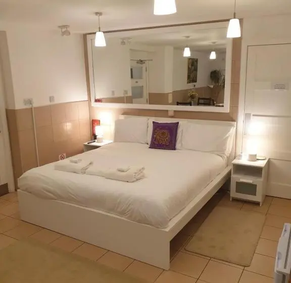 オーシャンビューデラックスルームバルコニー付き, Bayview Bed And Breakfast