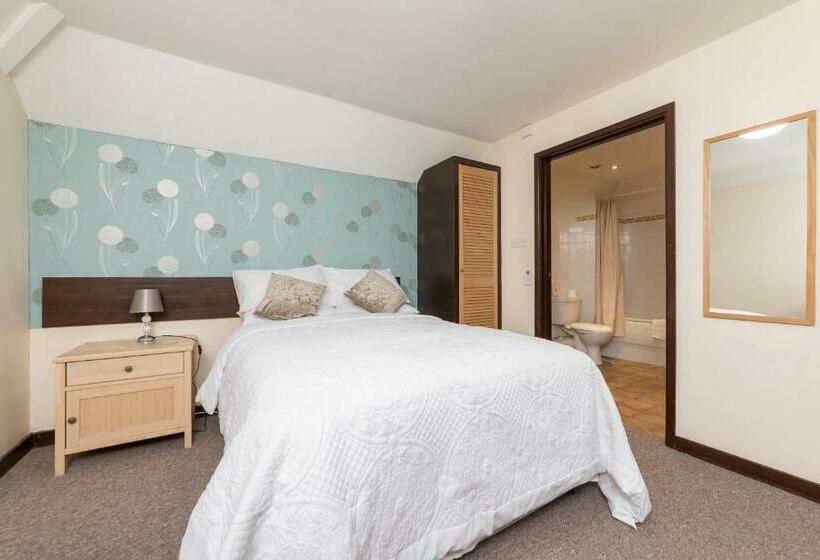 חדר סטנדרט, The Black Horse