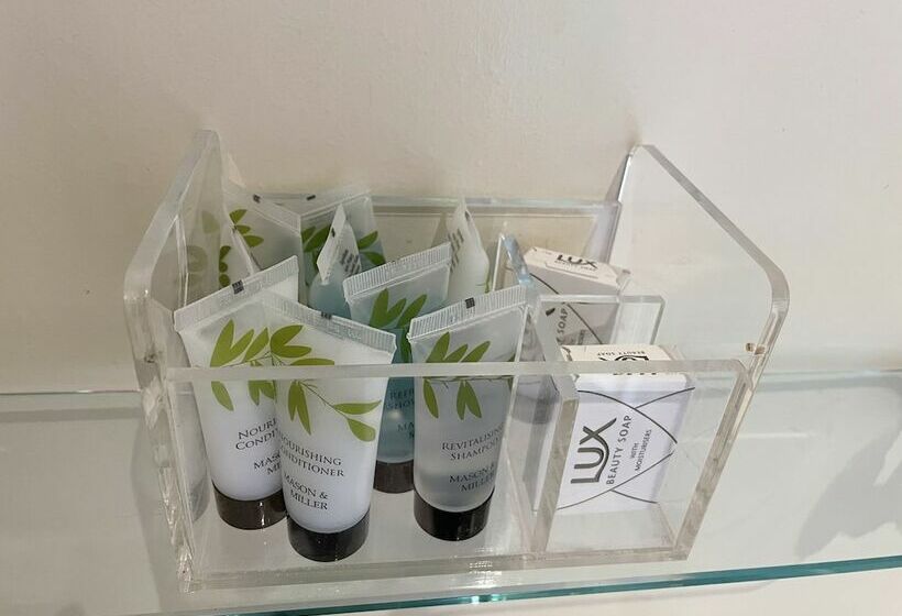 اتاق استاندارد یک تخته با سرویس بهداشتی مشترک, Diamonds Inn