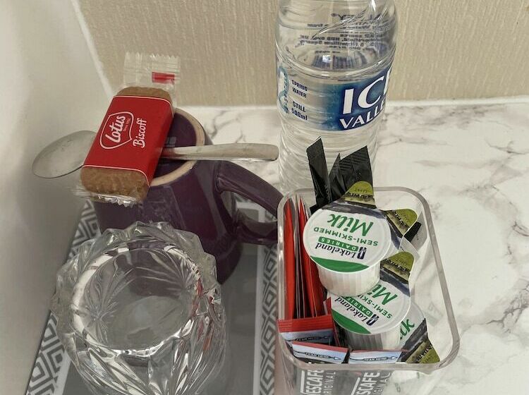 اتاق استاندارد یک تخته با سرویس بهداشتی مشترک, Diamonds Inn