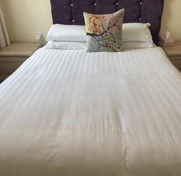 اتاق استاندارد, Diamonds Inn