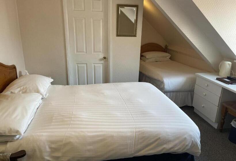 اتاق خانوادگی, Diamonds Inn