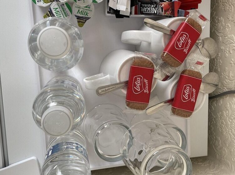 اتاق استاندارد سه نفره, Diamonds Inn