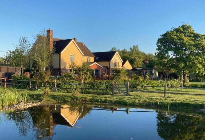 침실 2개 스위트, Newmans Lodge