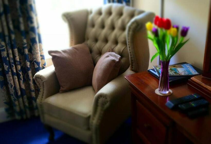 キングサイズベッドのスタンダードルーム, The Old Mill House