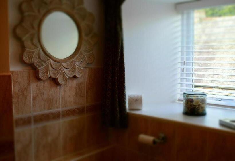 ガーデンビュークラシックルーム, The Old Mill House