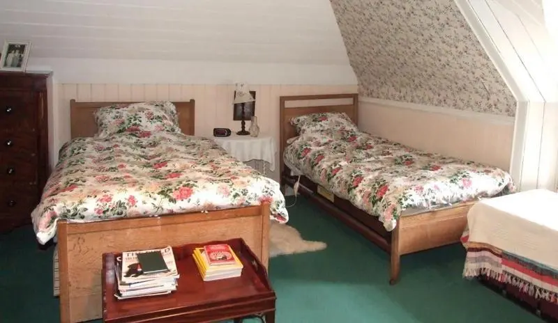 اتاق استاندارد, Thrumster House