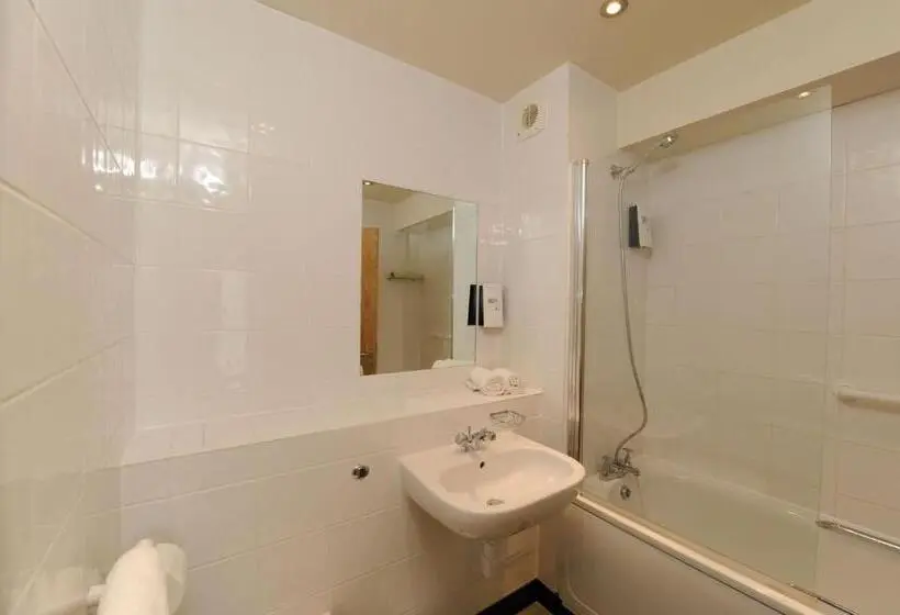 ジュニアスイート, Croyde Bay Hotel Or Self Catering