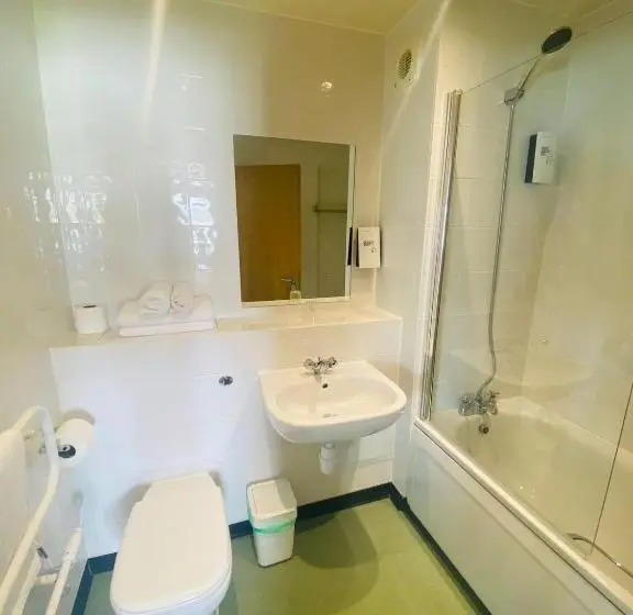 ジュニアスイート, Croyde Bay Hotel Or Self Catering