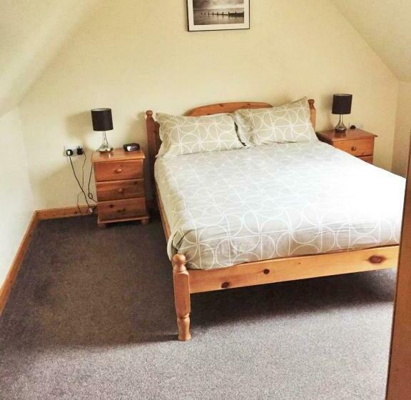 غرفة عائلية, Forest Edge Motel