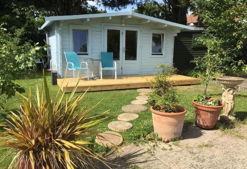샬레, Hillview Bed And Breakfast