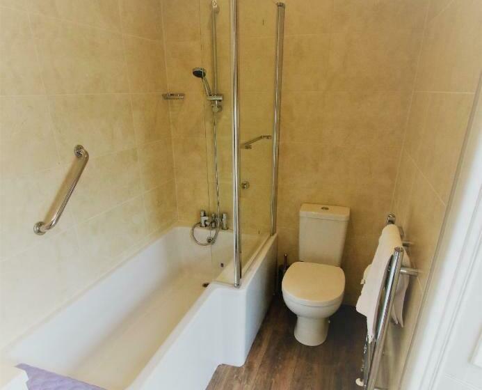 Camera Deluxe, Corriegarth